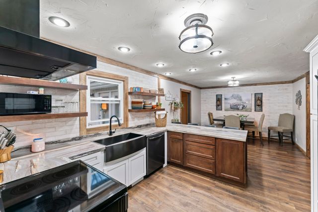 416 N Prospect Street, Nixa, MO 65714