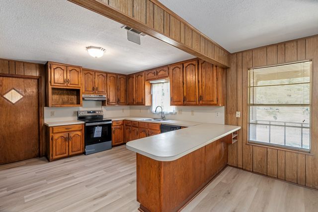 2105 Lakeview Drive, Mabank, TX 75156