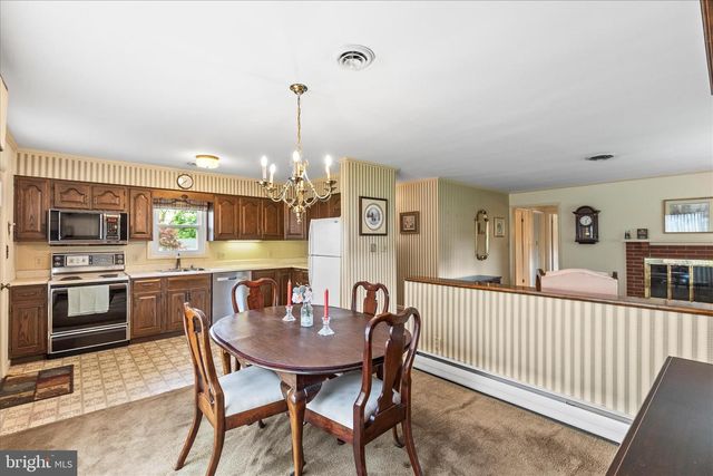 509 ANN DR, Westminster, MD 21157