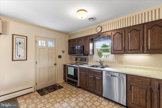 509 ANN DR, Westminster, MD 21157