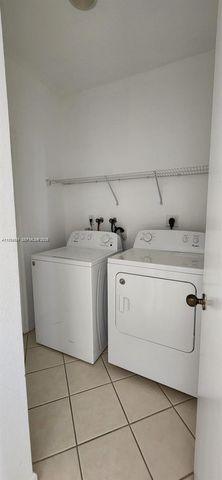 866 Golden Cane Dr 0, Weston, FL 33327