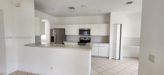 866 Golden Cane Dr 0, Weston, FL 33327