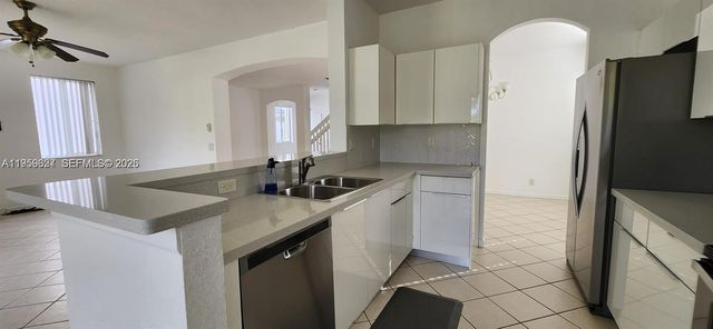 866 Golden Cane Dr 0, Weston, FL 33327