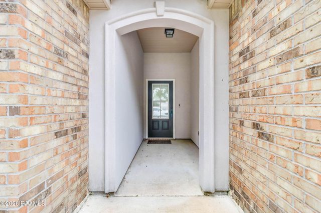 1108 Deer Meadow Boulevard, Broussard, LA 70518