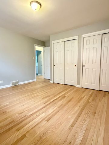 16428 Greenwood Avenue, South Holland, IL 60473