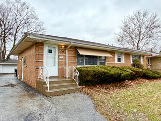 16428 Greenwood Avenue, South Holland, IL 60473