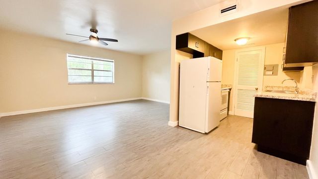202 Lucerne Avenue Unit 3, Lake Worth Beach, FL 33460