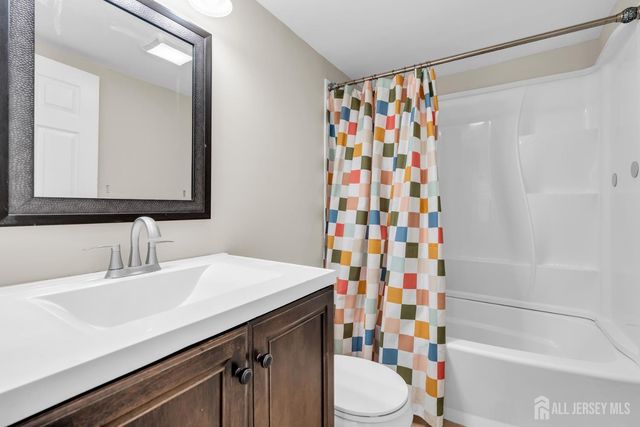 40 Miller Street, Highlands, NJ 07732