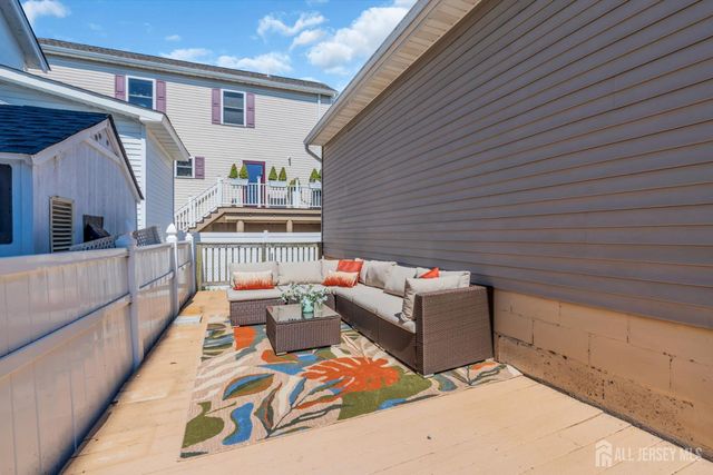 40 Miller Street, Highlands, NJ 07732