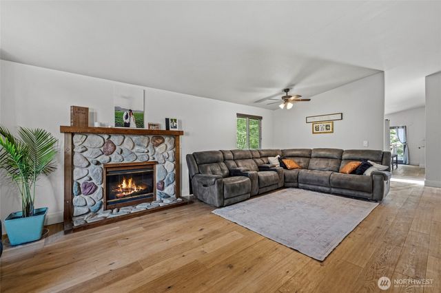 10622 25th Place NE, Lake Stevens, WA 98258