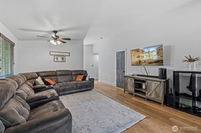 10622 25th Place NE, Lake Stevens, WA 98258