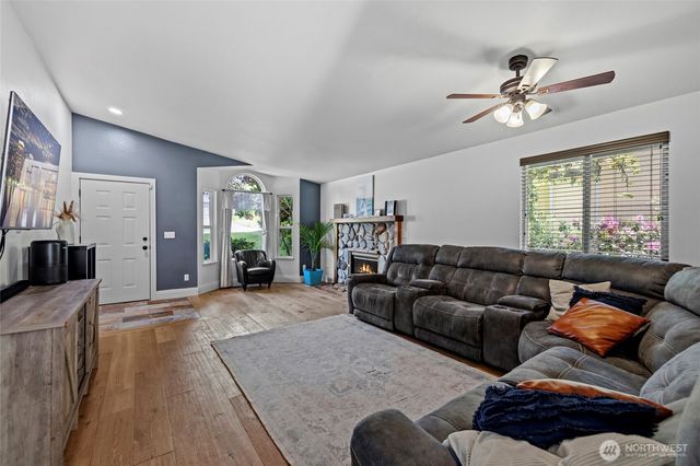 10622 25th Place NE, Lake Stevens, WA 98258