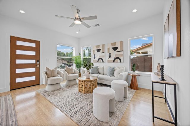7310 Carver Ave 3, Austin, TX 78752