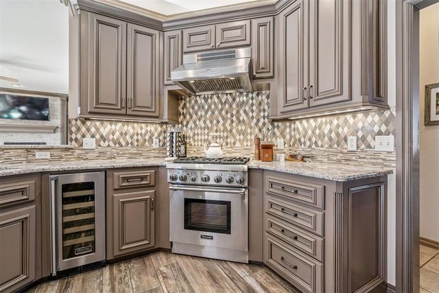 2008 Preston Place, Edmond, OK 73013