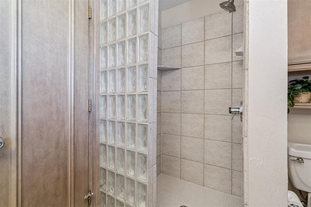 2008 Preston Place, Edmond, OK 73013