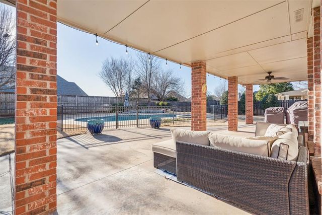 2008 Preston Place, Edmond, OK 73013