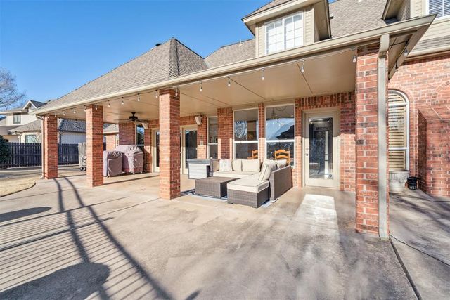 2008 Preston Place, Edmond, OK 73013