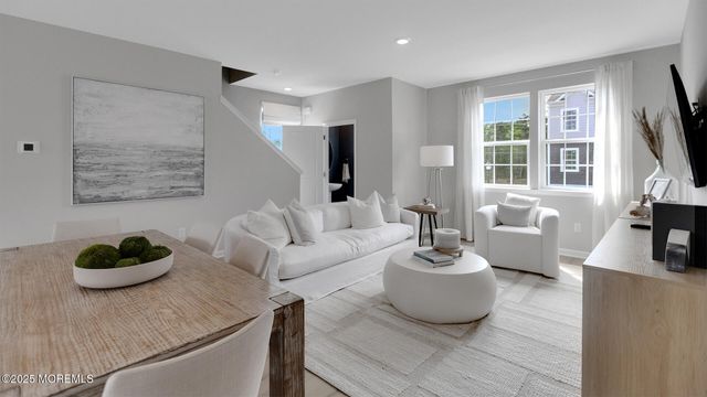 44 Baybreeze Drive, Waretown, NJ 08758