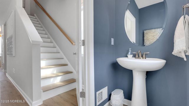 44 Baybreeze Drive, Waretown, NJ 08758