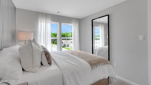 44 Baybreeze Drive, Waretown, NJ 08758