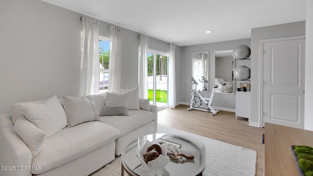 44 Baybreeze Drive, Waretown, NJ 08758