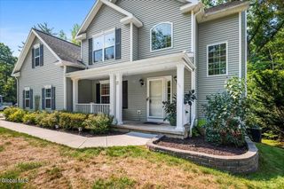 11 Sleepy Hollow Drive, Clifton Park, NY 12065