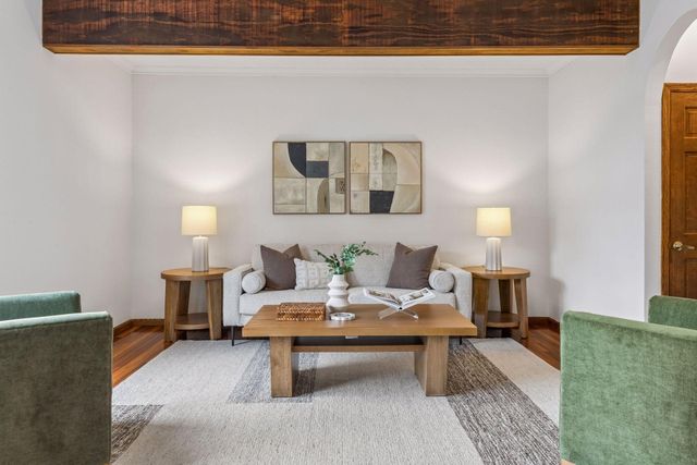 3524 Hennepin Avenue 4, Minneapolis, MN 55408