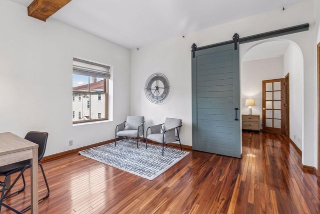 3524 Hennepin Avenue 4, Minneapolis, MN 55408