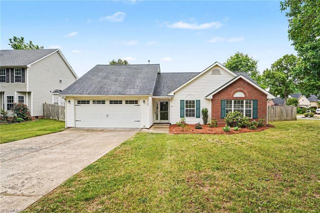 1100 Mayview Court, Kernersville, NC 27284