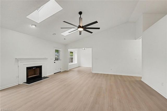 1100 Mayview Court, Kernersville, NC 27284