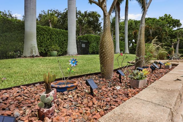 6966 S Grande Drive, Boca Raton, FL 33433