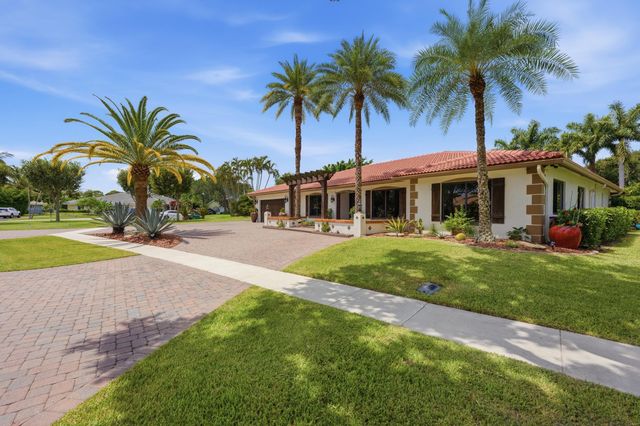 6966 S Grande Drive, Boca Raton, FL 33433