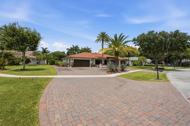 6966 S Grande Drive, Boca Raton, FL 33433