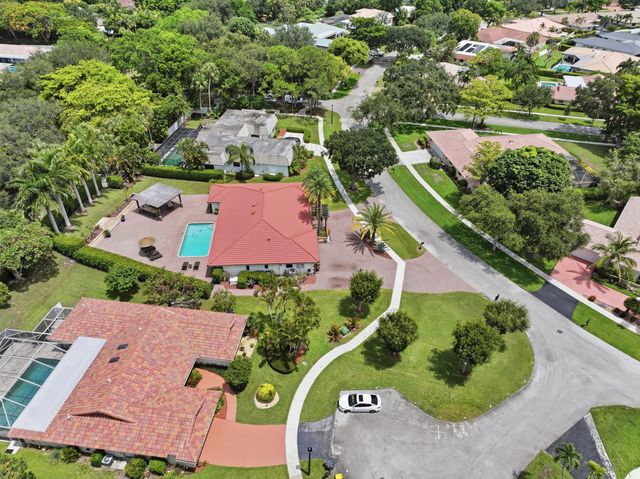 6966 S Grande Drive, Boca Raton, FL 33433