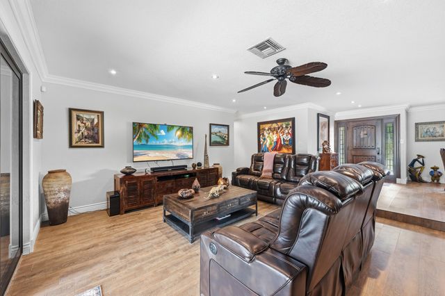 6966 S Grande Drive, Boca Raton, FL 33433