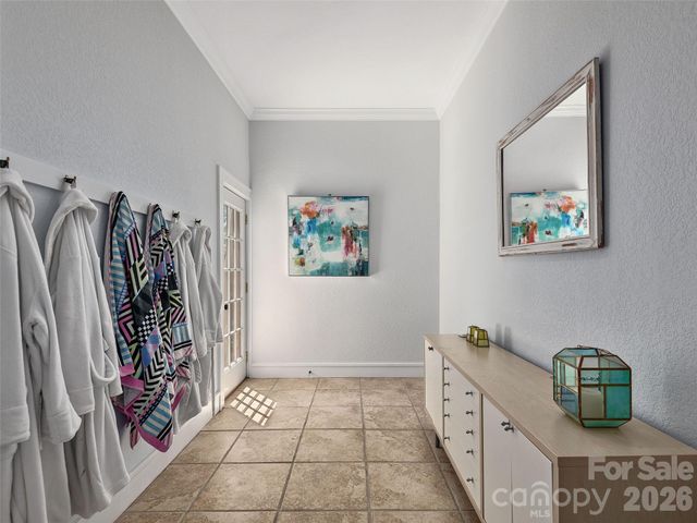 457 Coopers Hawk Drive, Asheville, NC 28803