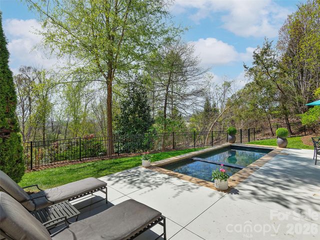 457 Coopers Hawk Drive, Asheville, NC 28803