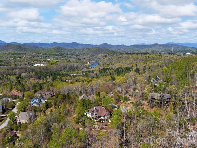 457 Coopers Hawk Drive, Asheville, NC 28803
