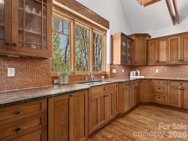 457 Coopers Hawk Drive, Asheville, NC 28803