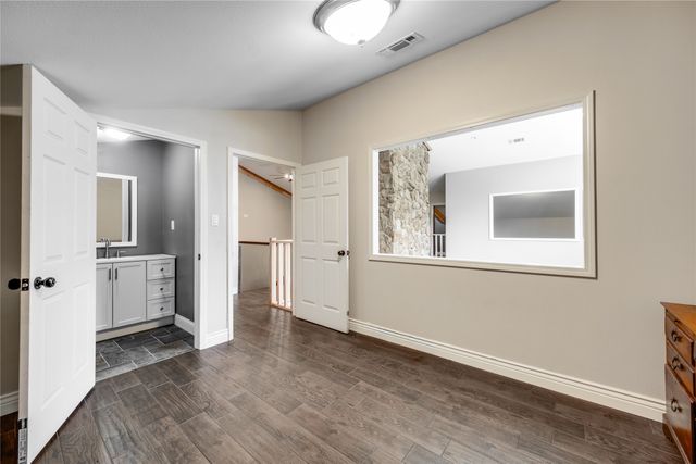 2455 An County Road 453, Palestine, TX 75803