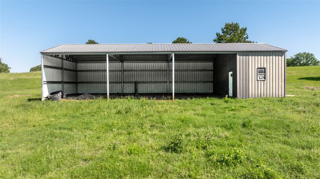 2455 An County Road 453, Palestine, TX 75803