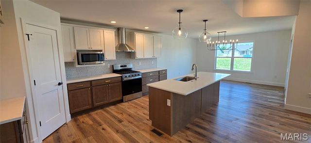 308 Rumsfeld Drive, Troy, IL 62094