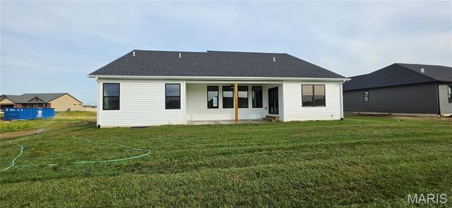 308 Rumsfeld Drive, Troy, IL 62094