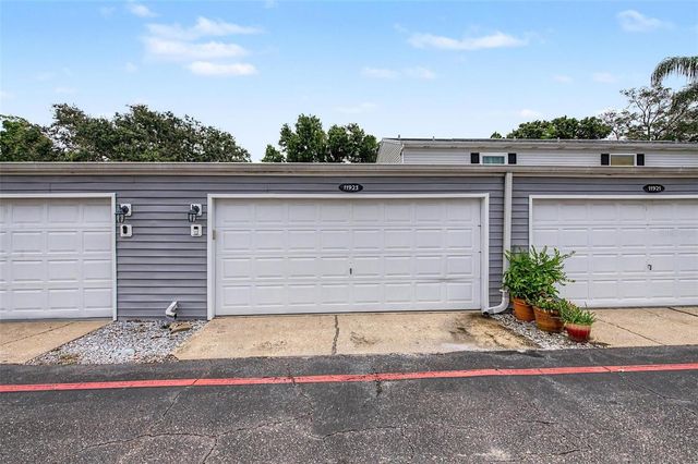 11923 DIETZ DRIVE 8, Tampa, FL 33626