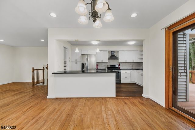 6 Renault Dr, Mount Olive Twp., NJ 07836