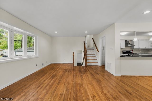 6 Renault Dr, Mount Olive Twp., NJ 07836