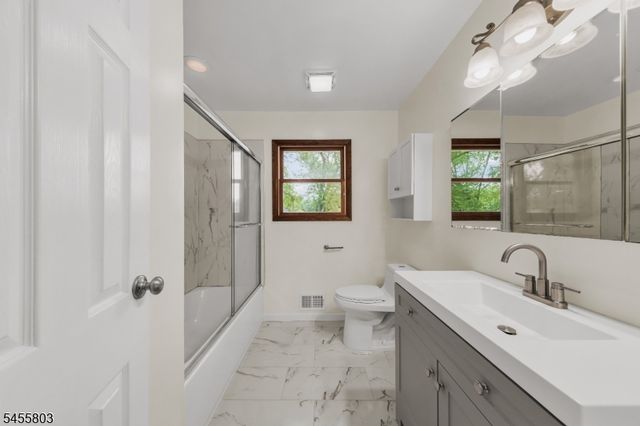 6 Renault Dr, Mount Olive Twp., NJ 07836