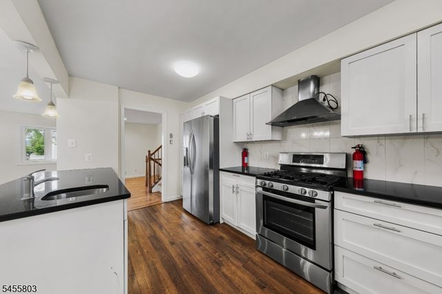 6 Renault Dr, Mount Olive Twp., NJ 07836