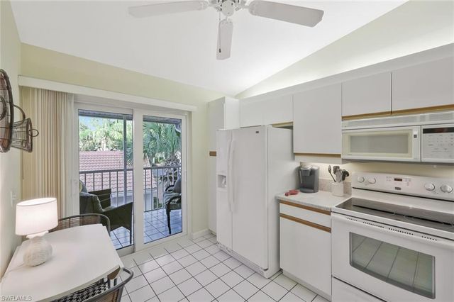 2305 Hidden Lake DR # 3704, Naples, FL 34112