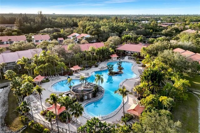 2305 Hidden Lake DR # 3704, Naples, FL 34112